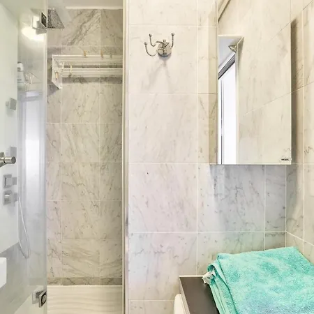 Lovely 400 Meters From Montparnasse Station Parigi